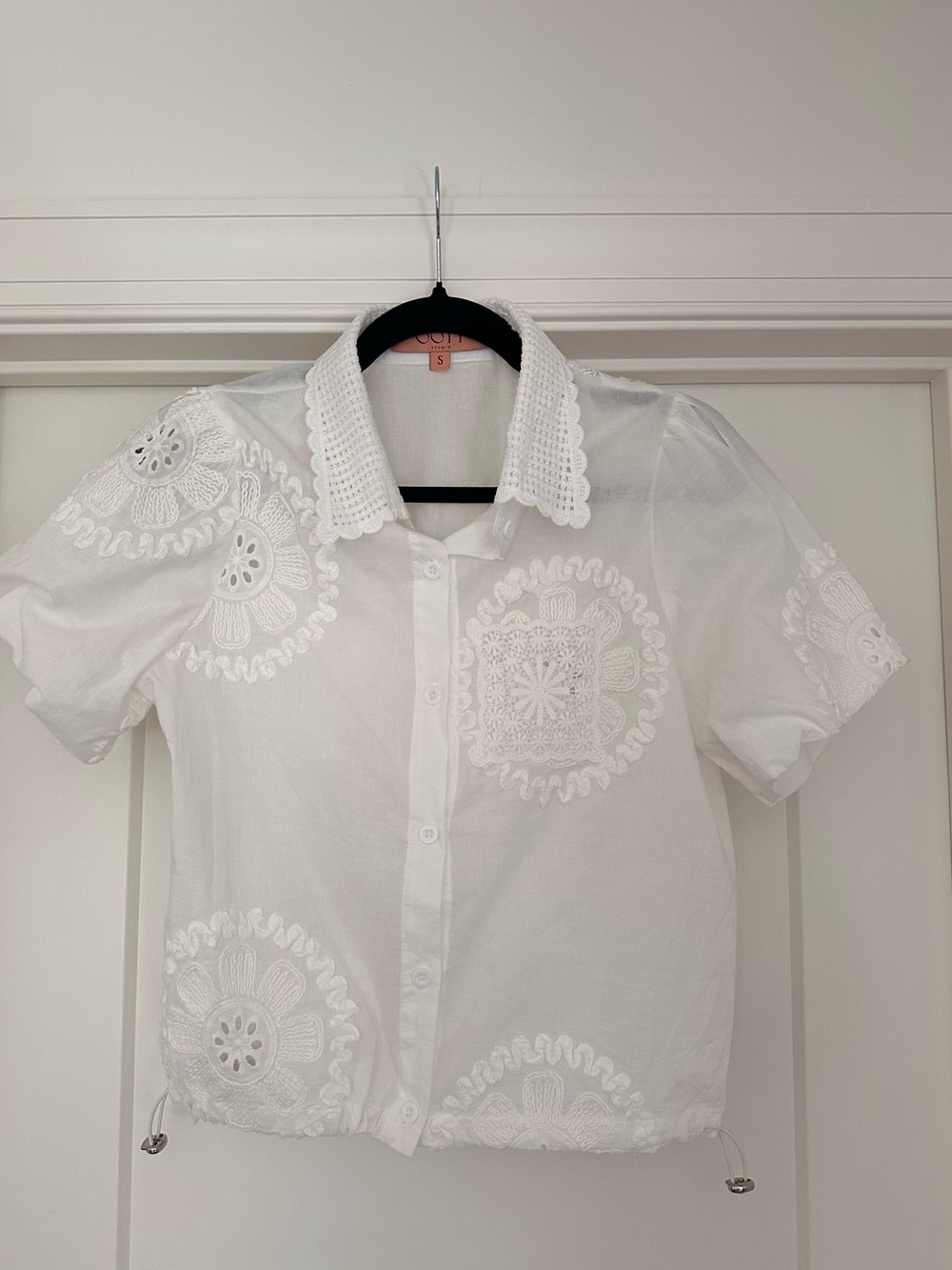 White Cotton Blend Short Sleeve Floral Blouse